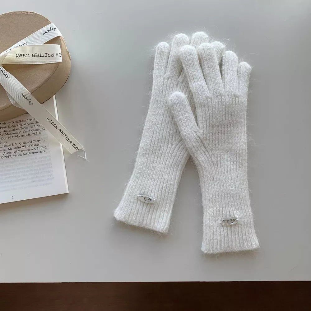 Luxurious Ribbed Knit Touchscreen Gloves